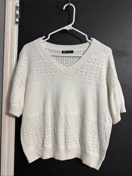 PrettyGarden Sweaters - Pretty Garden Ivory V-Neck Granny Sweater Size: L